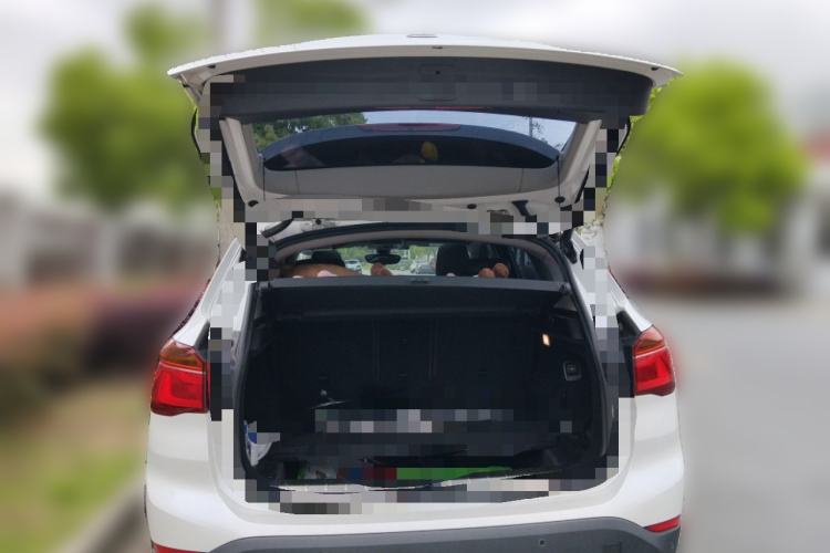 Used BMW X1 2016 sDrive20Li Luxury Model Trunk