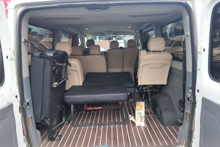 Used SAIC MAXUS Xintu V80 2024 Aotong Value Edition 6MT Short Wheelbase Ultra-Low Roof 127 Ps 7/8/9-Seater Trunk