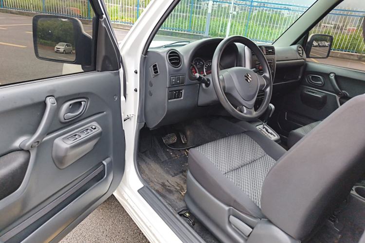 Used Suzuki Jimny 2015 1.3 AT JLX Driver Seat