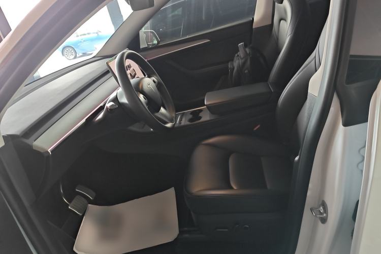 Used Tesla Model Y 2024 Rear-Wheel-Drive Version Left Front Seat