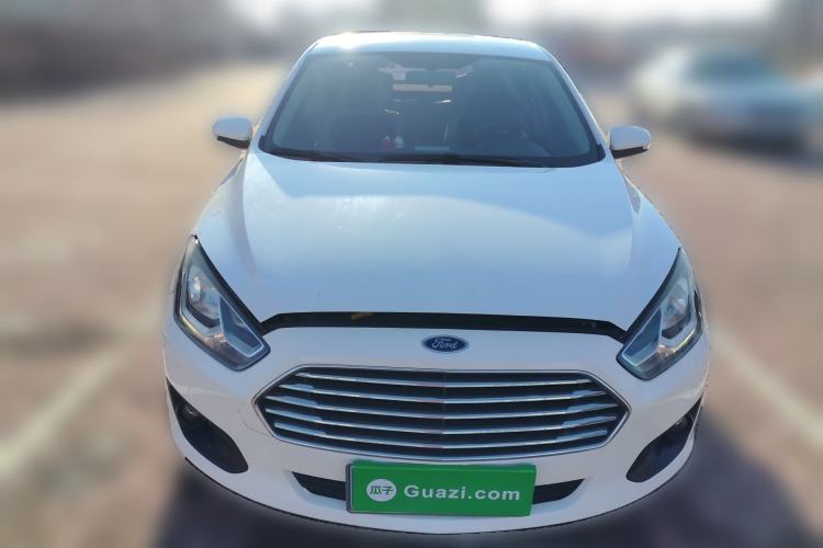 Used Ford Escort 2015 1.5L Automatic Comfort Edition Front