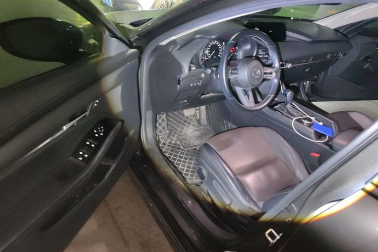 Used Mazda 3 Axela 2020 2.0L Automatic Zhiya Edition Driver Seat