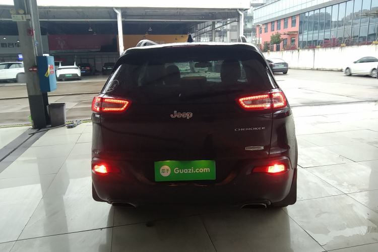 Used Jeep Cherokee 2016 2.4L Leading Edition Rear