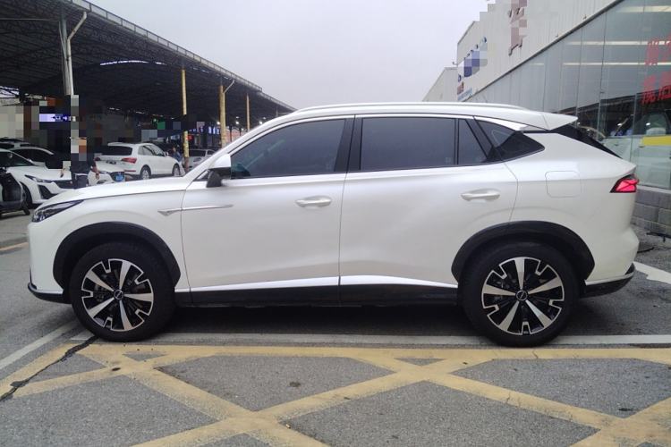 Used Roewe D5X DMH 2024 135 Tech Edition
