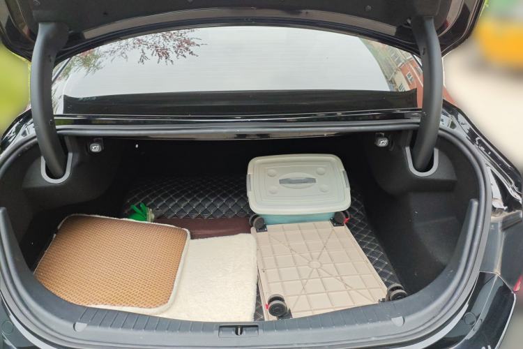 Used Hongqi H5 2020 1.8T Automatic ZhiLian QiYun Edition Trunk