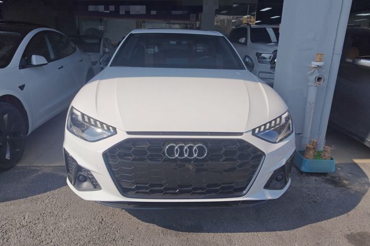 Used Audi A4L 2025 2 Million Units Enjoyment Version 40 TFSI Luxury Dynamic Edition
