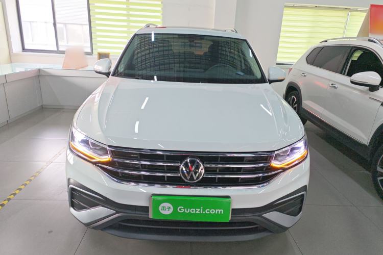 Used Volkswagen Tiguan L 2023 330TSI Automatic Two-Wheel Drive Smart Edition Front