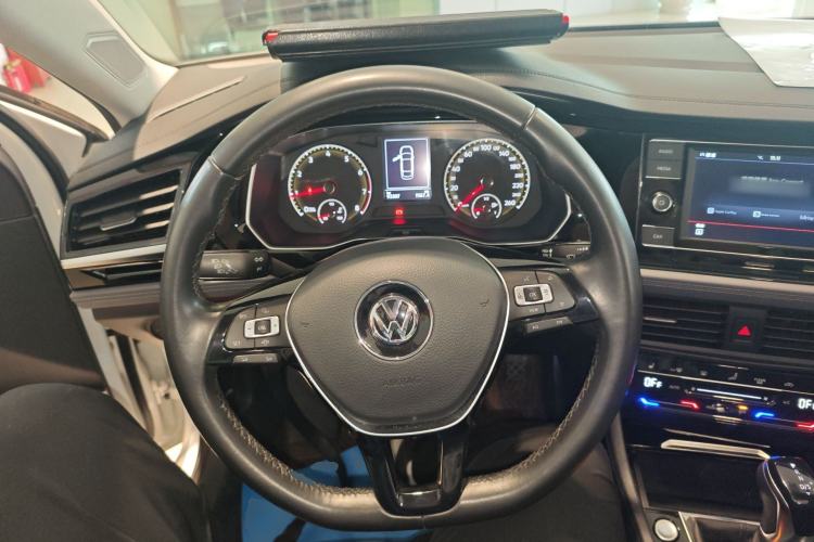Used Volkswagen Sagitar 2020 280TSI DSG Luxury Version China VI Standard Steering Wheel