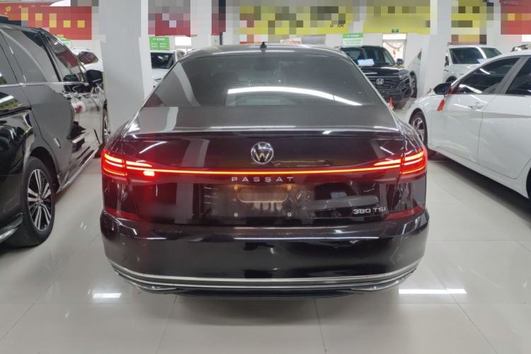 Used Volkswagen Passat 2025 Premium Version 380TSI Dragon Edition