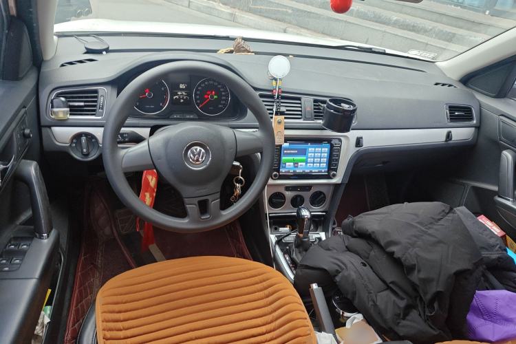 Used Volkswagen Gran Lavida 2014 1.6L Automatic Sport Edition
