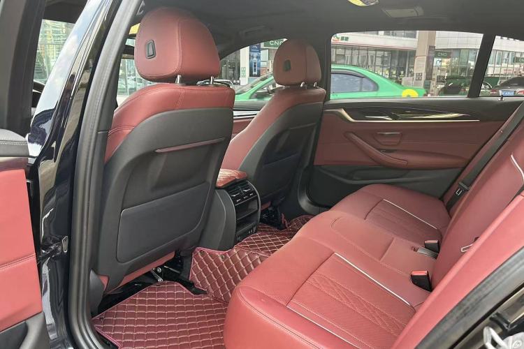 Used BMW 5 Series 2022 Second Facelift 525Li M Sport Package