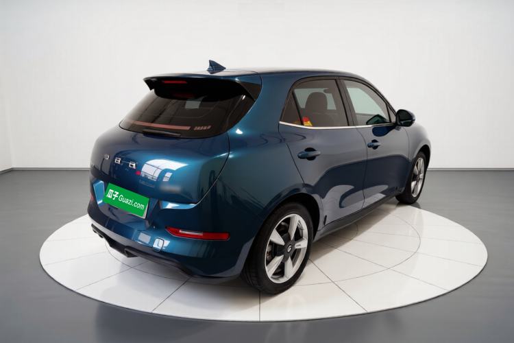 Used ORA Good Cat 2023 401 km Standard Range Luxury Version Lithium Iron Phosphate
