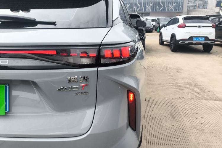 Used EXEED Stellar 2023 400T Four-Wheel Drive Luxury Edition Right Rear Taillight