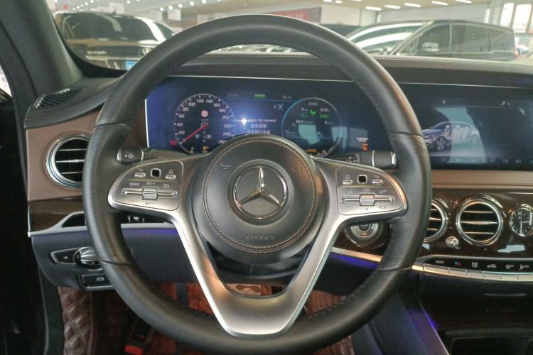 Used Mercedes-Benz S-Class 2019 S 320 L

