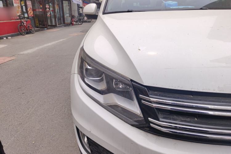 Used Volkswagen Tiguan 2016 300TSI Automatic All-Wheel Drive Fashion Vision Edition Right Front Headlight