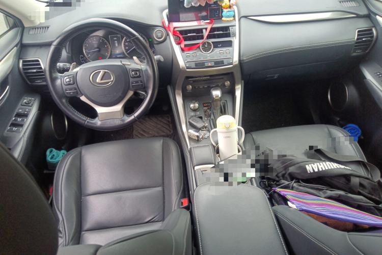 Used Lexus NX 2017 300 Front-Wheel-Drive Limited Edition Center Console