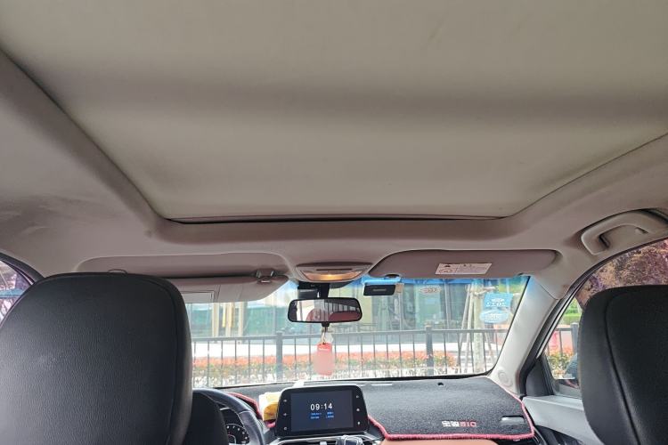 Used Baojun 510 2017 1.5L Automatic Luxury Model Headliner