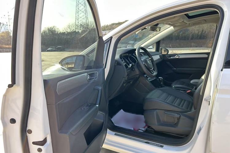 Used Volkswagen Touran 2018 Volkswagen Touran L 280TSI DSG Comfort Edition 7 Seats China V Emission Standard
