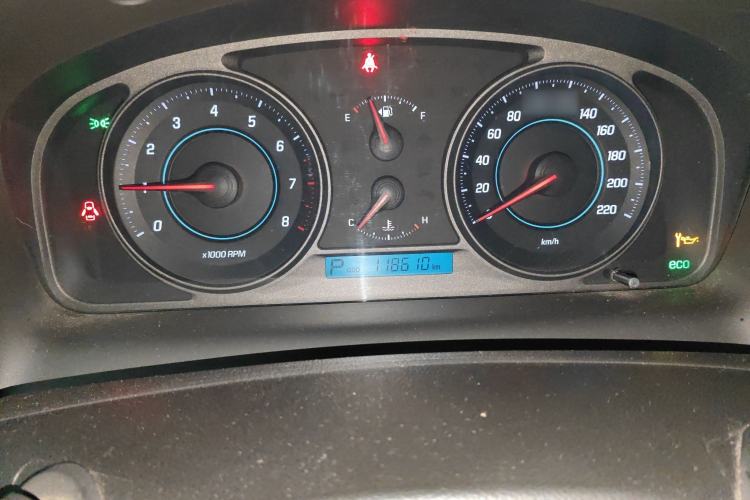 Used Chevrolet Captiva 2012 2.4L 4x4 Flagship Edition 7 Seats
