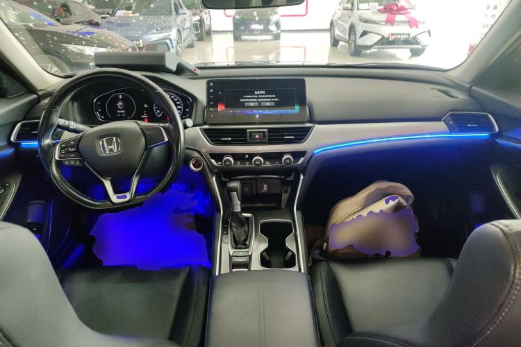 Used Honda Accord 2022 260TURBO Luxury Edition Center Console