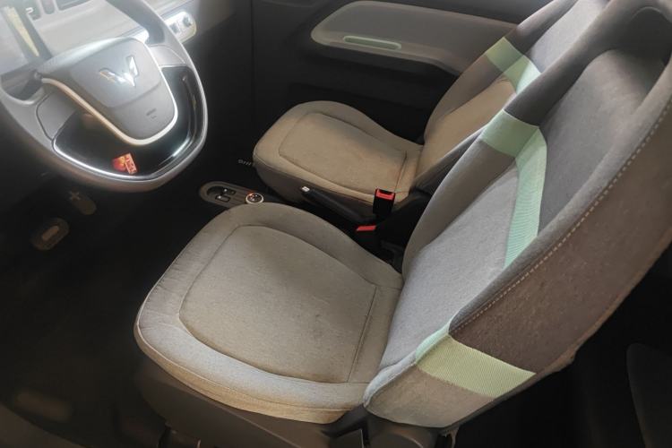 Used Wuling Hongguang MINIEV 2021 Macaron Premium Model – Lithium Iron Phosphate Left Front Seat