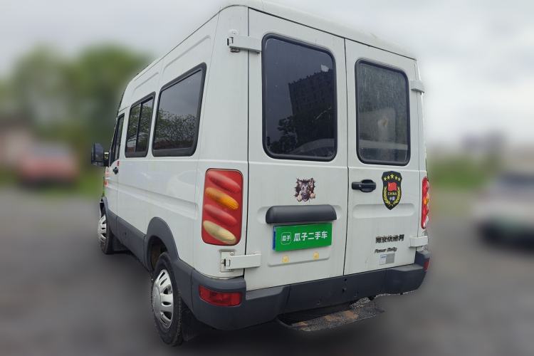 Used Iveco Power Daily 2017 2.5T Classic A32 Mid-Roof 6-7 Seater Bus 47Z5 Rear Left 45 Deg