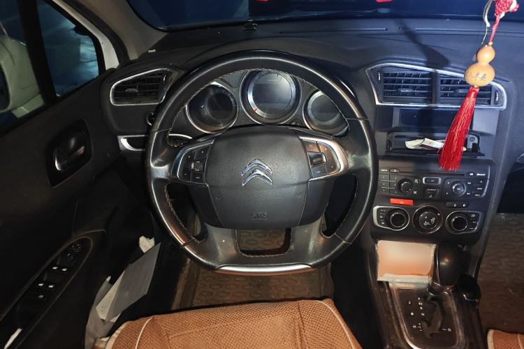 Used Citroen C4L 2013 1.6 THP Automatic Impression Edition
