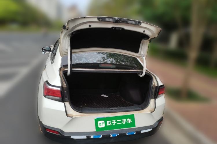 Used Venucia D60 2019 100 000 Honor 1.6L XL CVT Chenku Edition China VI Standard
