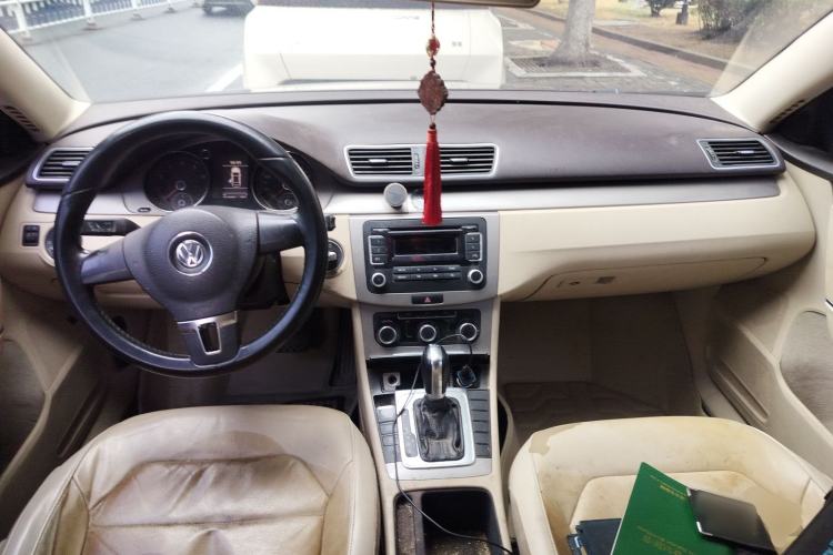 Used Volkswagen Magotan 2012 Revised 1.4 TSI Comfort Version Center Console