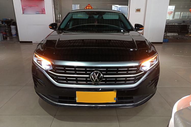 Used Volkswagen Passat 2023 330TSI Luxury Edition
