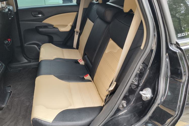 Used Honda CR-V 2016 2.0L two-wheel drive Urban Edition Left Rear Seat