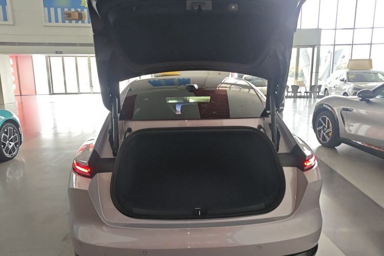 Used Nio ET5 2025 100 kWh Trunk