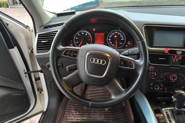 Used Audi Q5 2012 2.0TFSI Technology Model Steering Wheel