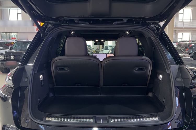 Used Li Auto L8 2023 Pro Model Trunk