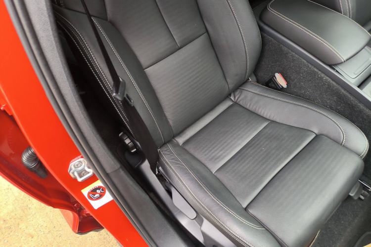 Used Volvo XC40 2019 T4 4x4 Midday Lava Red
