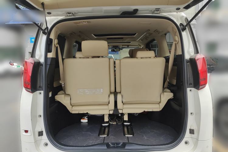 Used Toyota Alphard 2018 Revised Version 3.5L Luxury Edition