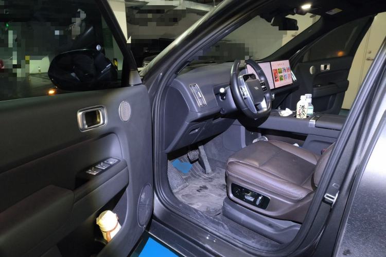 Used Li Auto L8 2023 Pro Model
