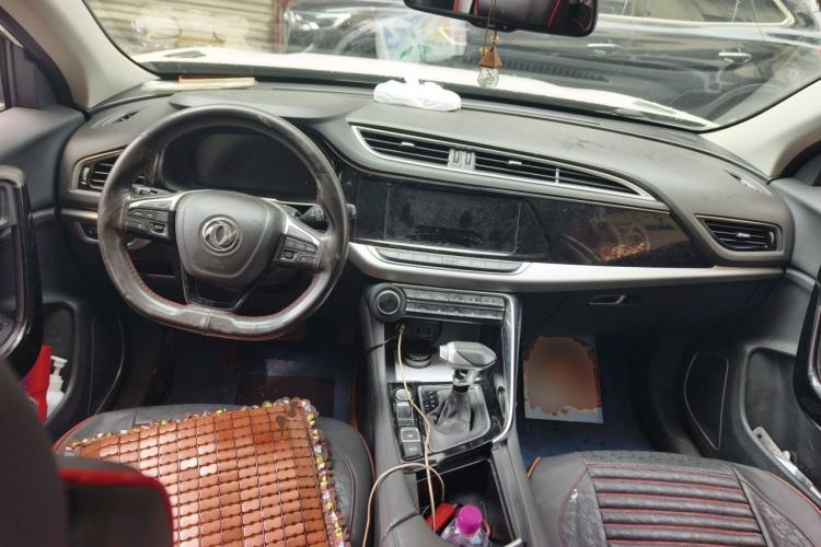 Ojetý Dongfeng Aeolus AX7 2019 1.6T Automatic AI Navigation Model Enjoyment Version China VI Standard