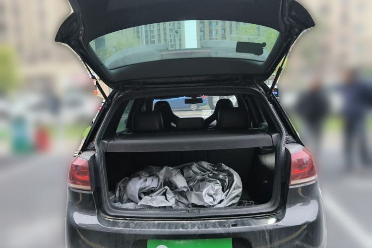 Used Volkswagen Golf 2011 2.0 TSI R Trunk