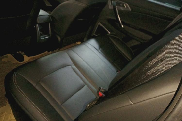 Used Geely Auto Emgrand X7 Sport 2021 Million Edition 1.8TD DCT Two-Wheel Drive Luxury Model
