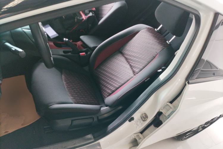 Used Nissan Lannia 2019 1.6L CVT Smart Connect Smart Cool Version China VI Standard Left Front Seat