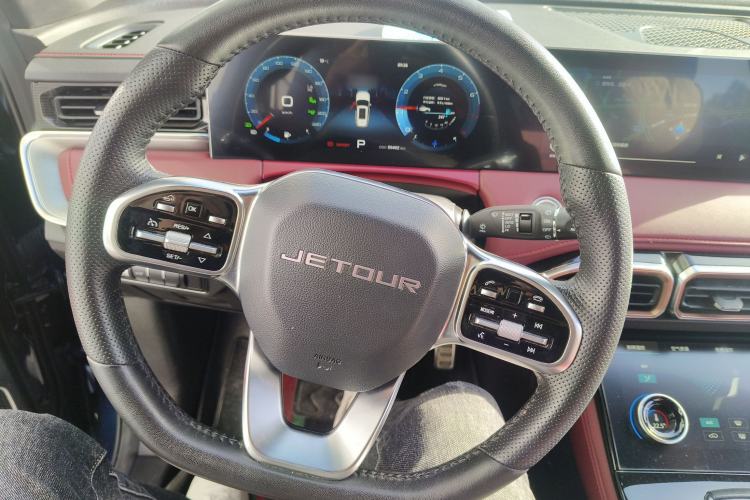 Used JETOUR X70 PLUS 2021 1.6T DCT Pro 7-seater