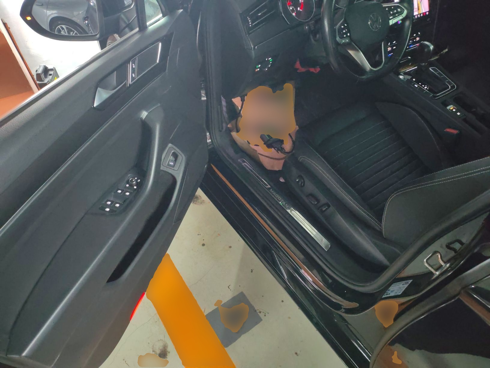 Переднее сиденье в автомобиле