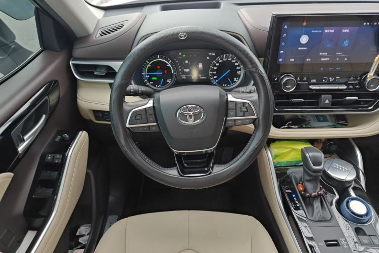 Used Toyota Highlander 2022 Dual-Engine 2.5L Four-Wheel Drive Prestige Version 7 Seats