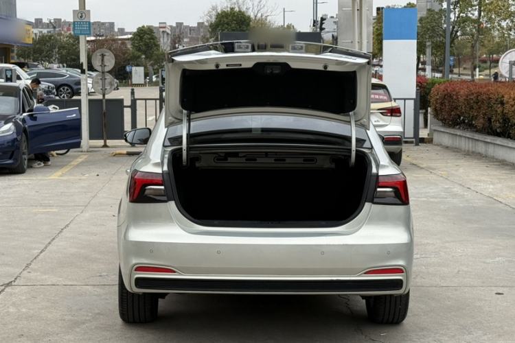 Used Rising ER6 2020 620 km Smart Edition
