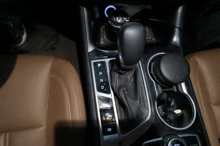 Used CHANGAN CS95 2017 2.0T Two-Wheel Drive Zhitu Edition