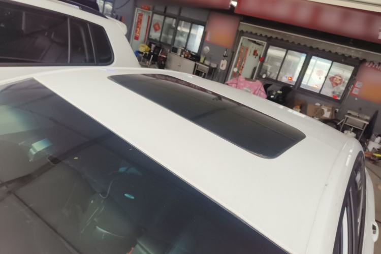 Used Chevrolet Cavalier 2019 320 Automatic Xinyue Edition Roof