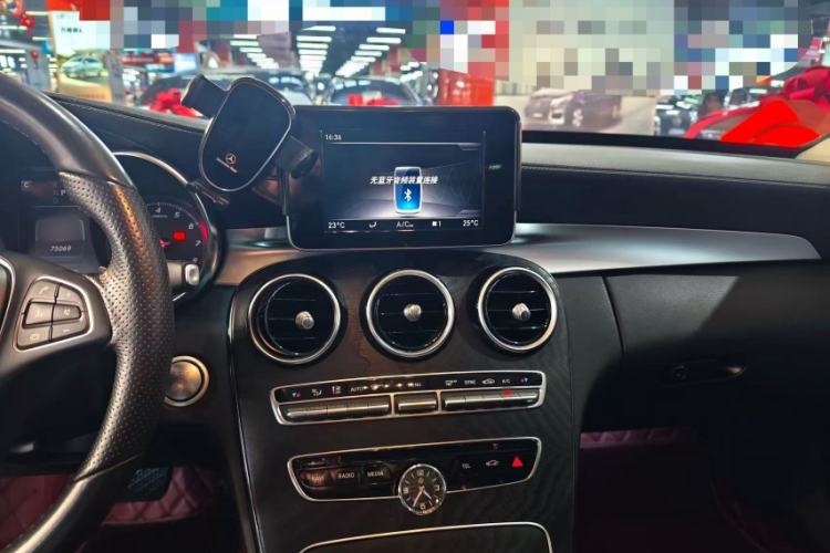 Used Mercedes-Benz C-Class 2018 C 200 L Sport Edition Interior 3