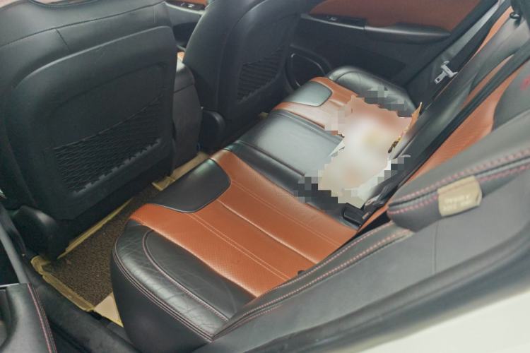 Used BYD Qin 2015 1.5T Dual-Crown Flagship Plus Edition
