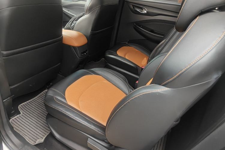 Used Wuling Hongguang S3 2018 1.5L Manual Comfort Model China V Standard
